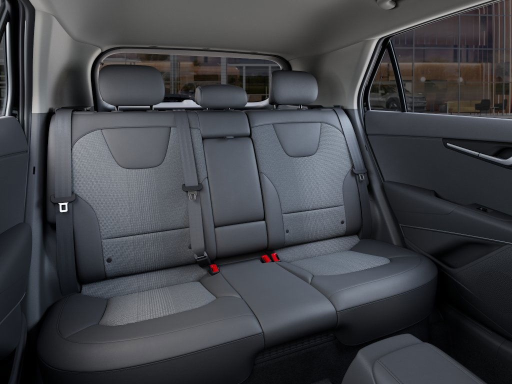 Vehicle image 16 of 27