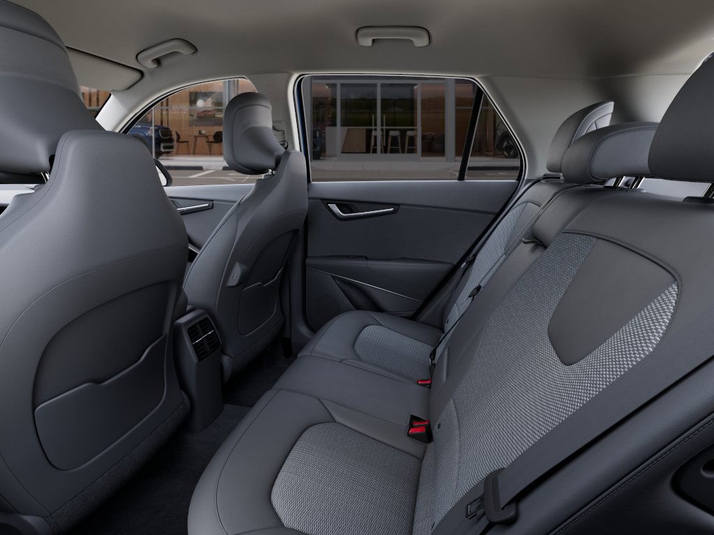 Vehicle image 18 of 27