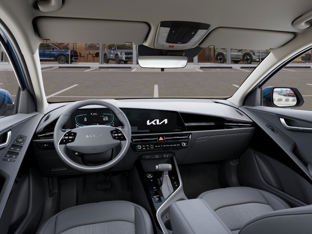 Vehicle image 14 of 27