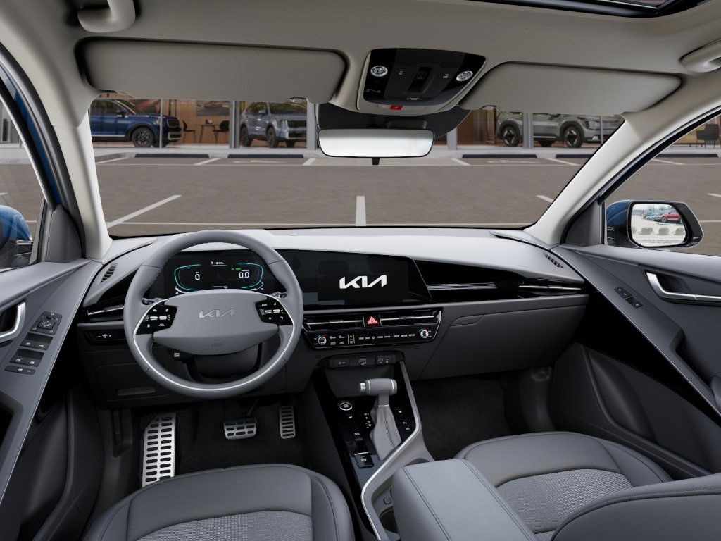 Vehicle image 14 of 27