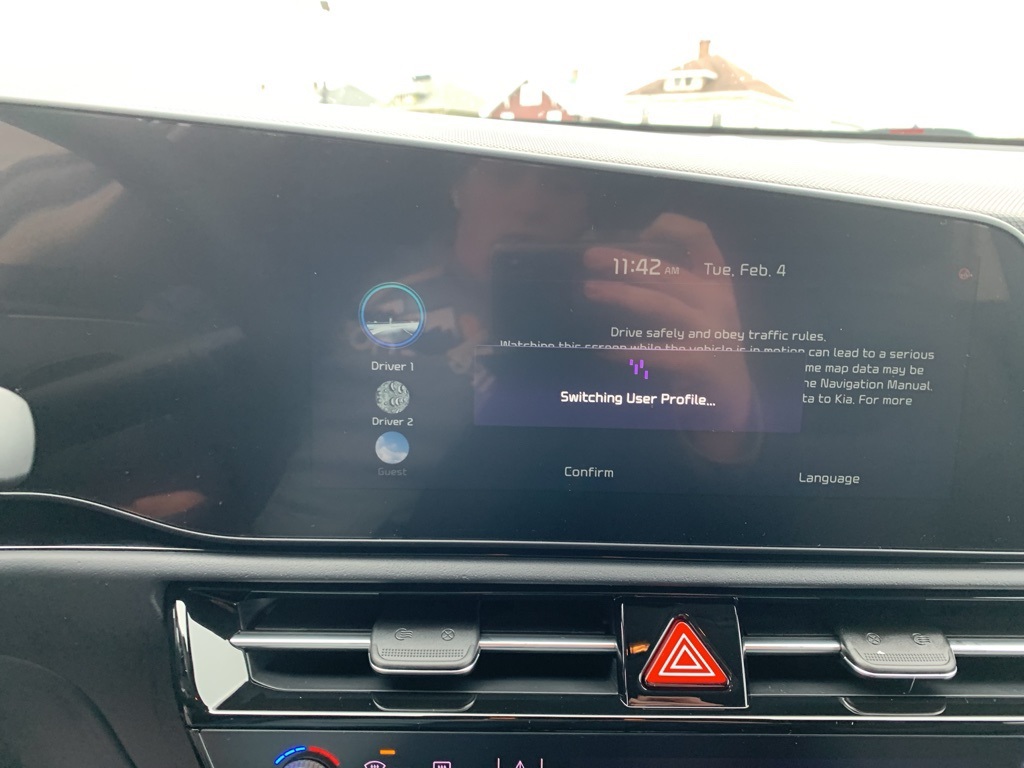 Vehicle image 10 of 32
