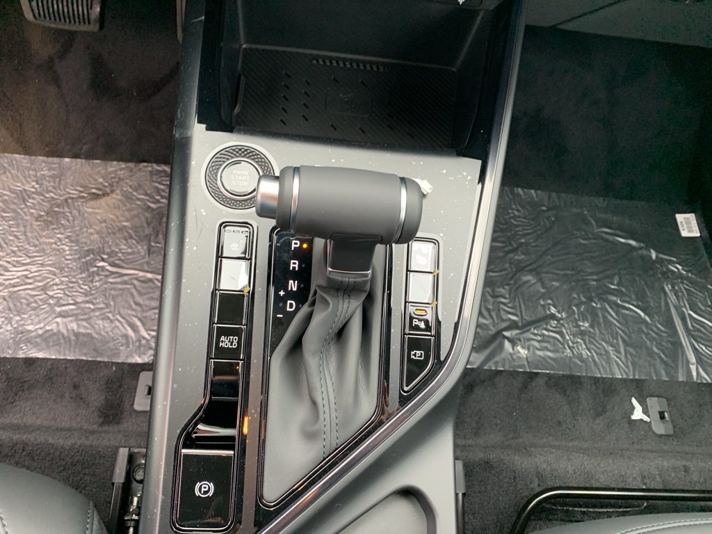 Vehicle image 13 of 32