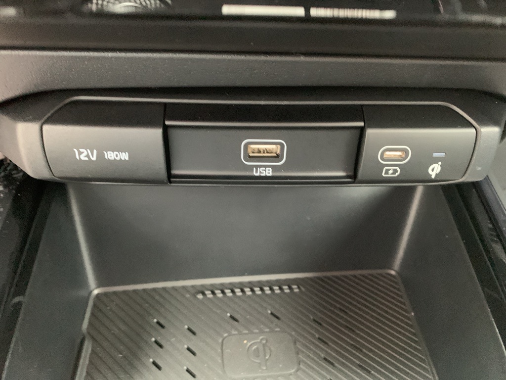 Vehicle image 12 of 32