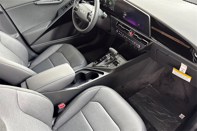 2025 Kia Niro SX Image 35 of 37