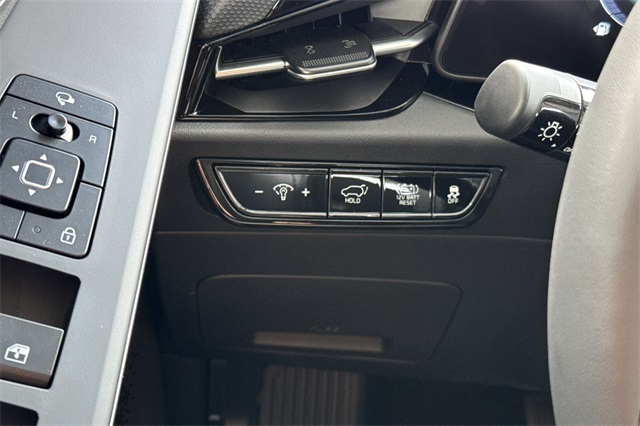 2025 Kia Niro SX Image 21 of 37