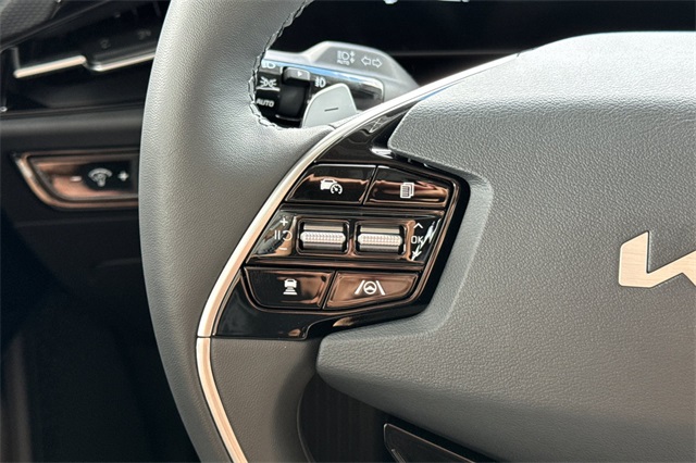 2025 Kia Niro SX Image 27 of 37