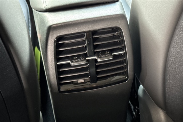 2025 Kia Niro SX Image 26 of 37