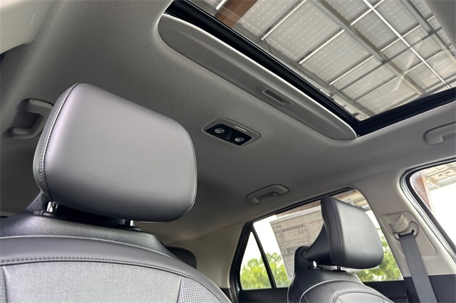 2025 Kia Niro SX Image 36 of 37