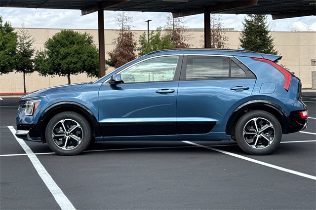 2025 Kia Niro SX Image 9 of 37