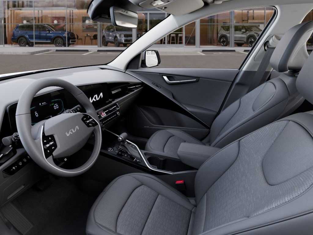 Vehicle image 17 of 27