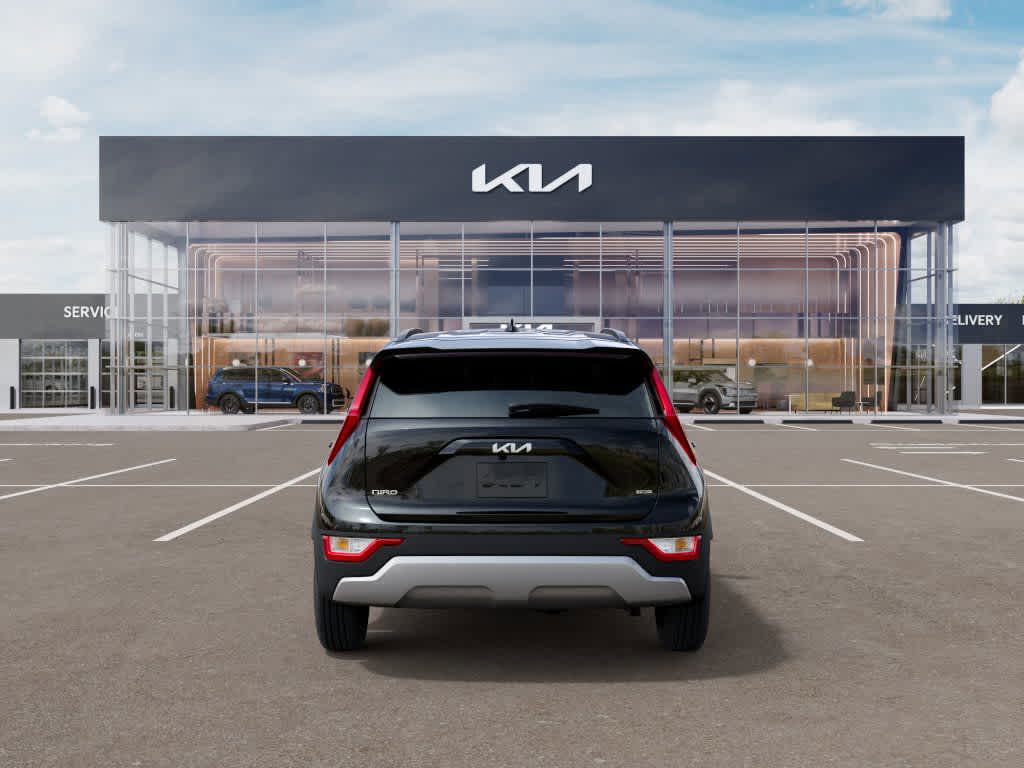 Vehicle image 8 of 27