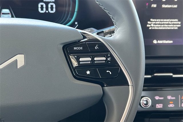 2025 Kia Niro EX Image 31 of 37
