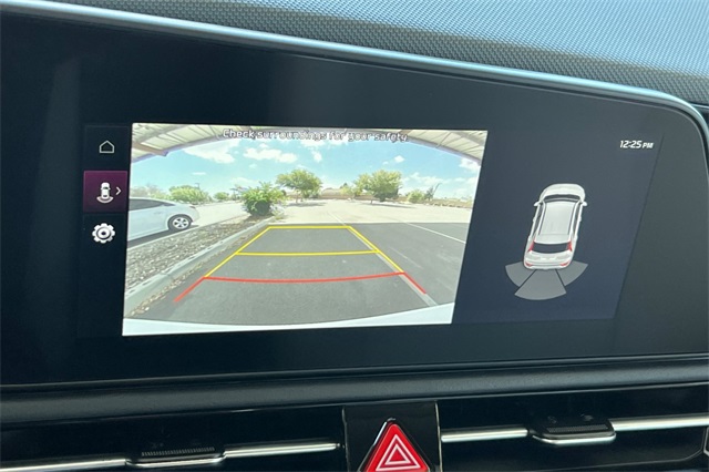 2025 Kia Niro EX Image 18 of 37