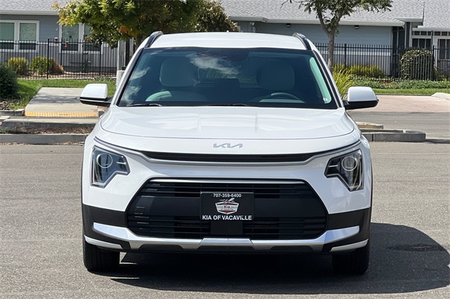 2025 Kia Niro EX Image 2 of 37