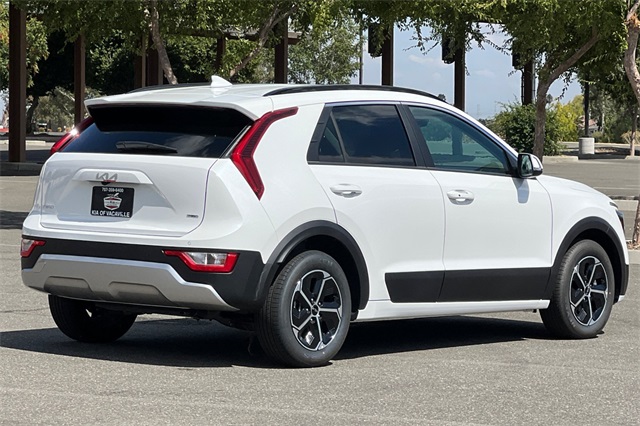 2025 Kia Niro EX Image 6 of 37