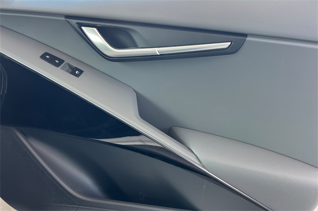2025 Kia Niro EX Image 23 of 37