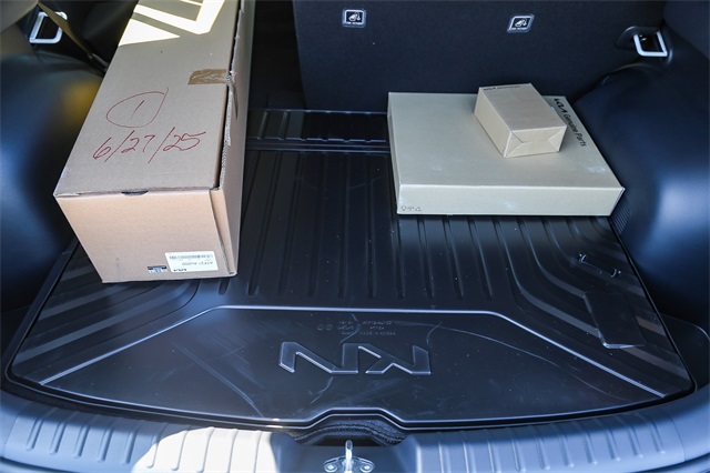 Vehicle image 12 of 26