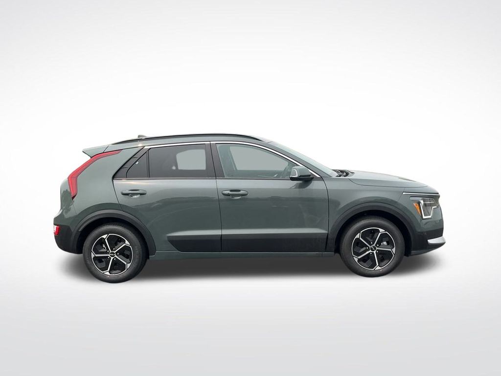 Vehicle image 4 of 35