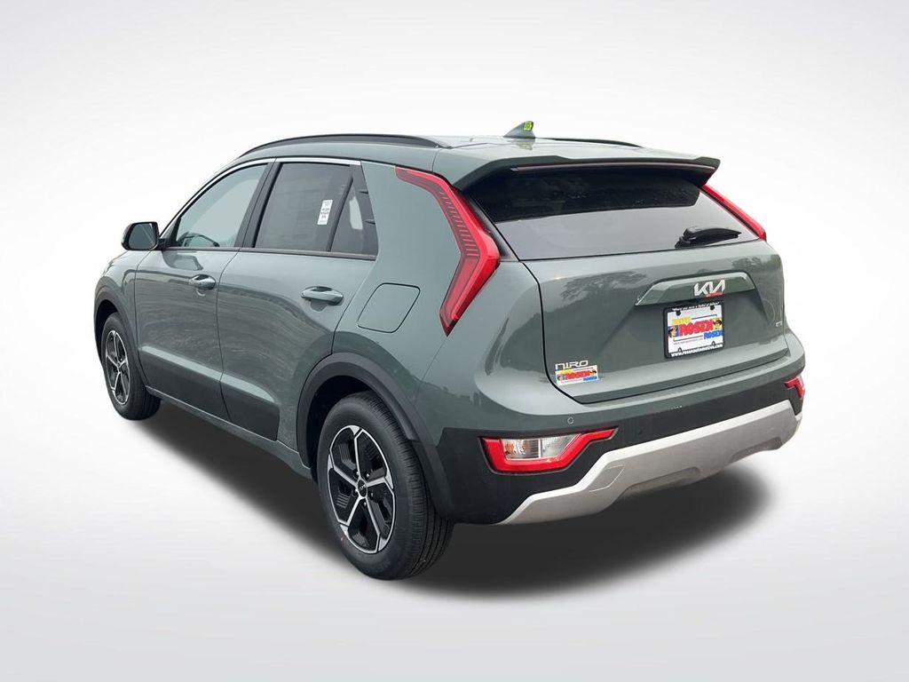 Vehicle image 7 of 35