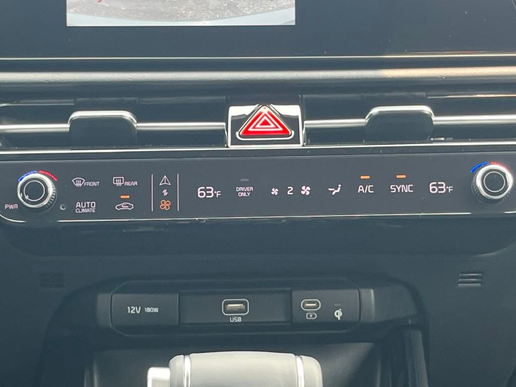 Vehicle image 26 of 35