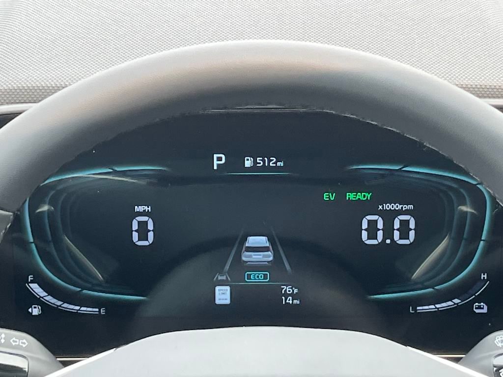 Vehicle image 22 of 35