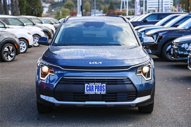 Vehicle image 2 of 25