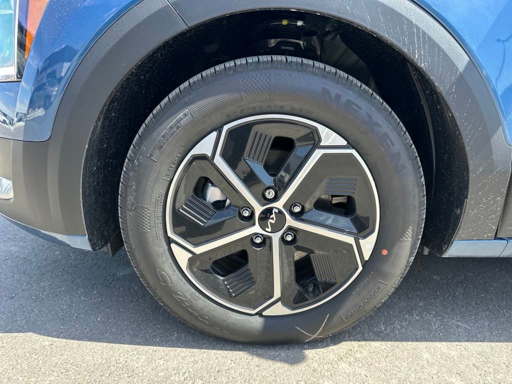 Vehicle image 35 of 35