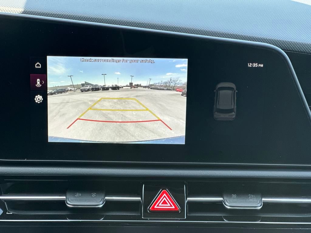 Vehicle image 29 of 35