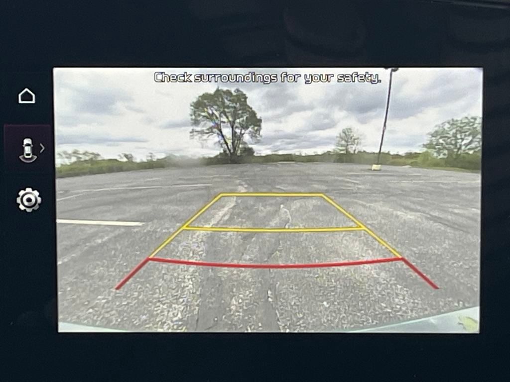 Vehicle image 25 of 35