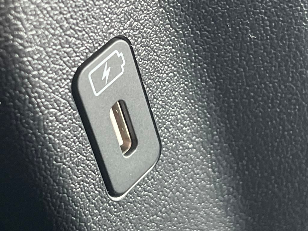 Vehicle image 34 of 35