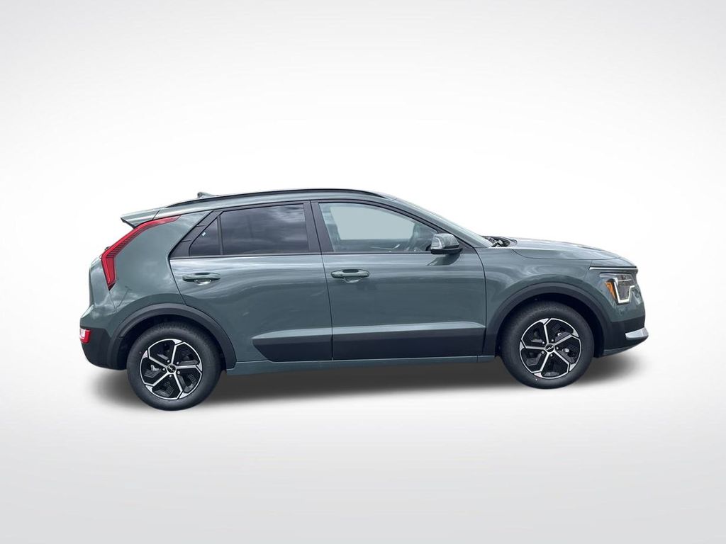 Vehicle image 4 of 35