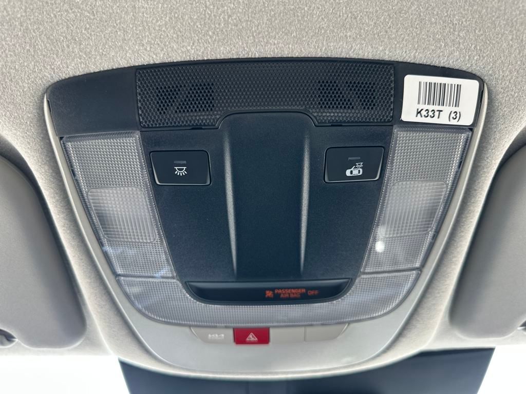 Vehicle image 28 of 35