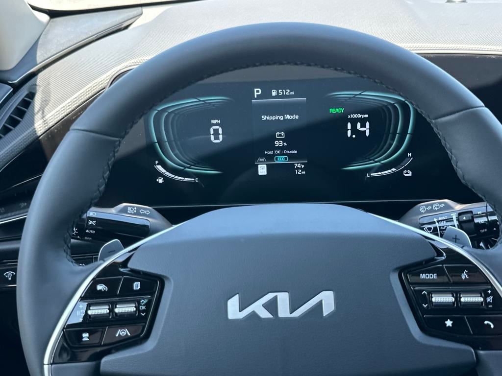 Vehicle image 18 of 35