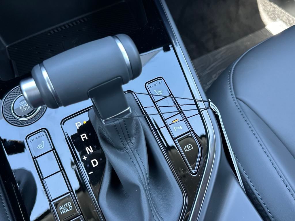 Vehicle image 23 of 35