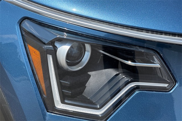 2025 Kia Niro EX Image 32 of 37