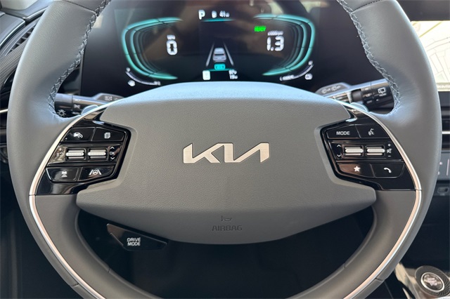 2025 Kia Niro EX Image 13 of 37