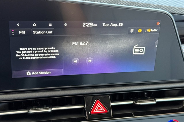 2025 Kia Niro EX Image 15 of 37