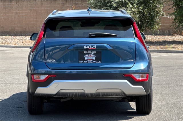 2025 Kia Niro EX Image 7 of 37