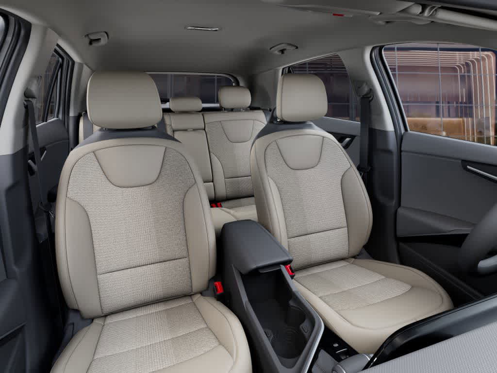 Vehicle image 15 of 27