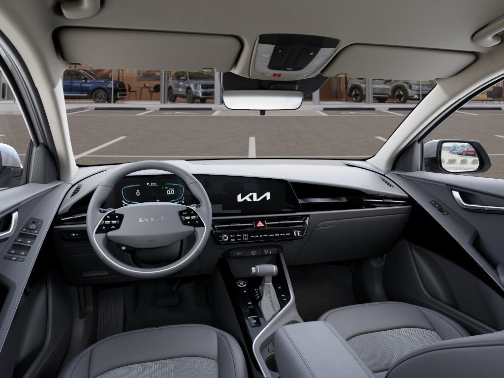 Vehicle image 14 of 36
