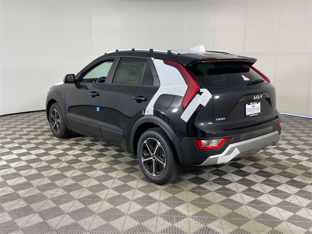 Vehicle image 4 of 7