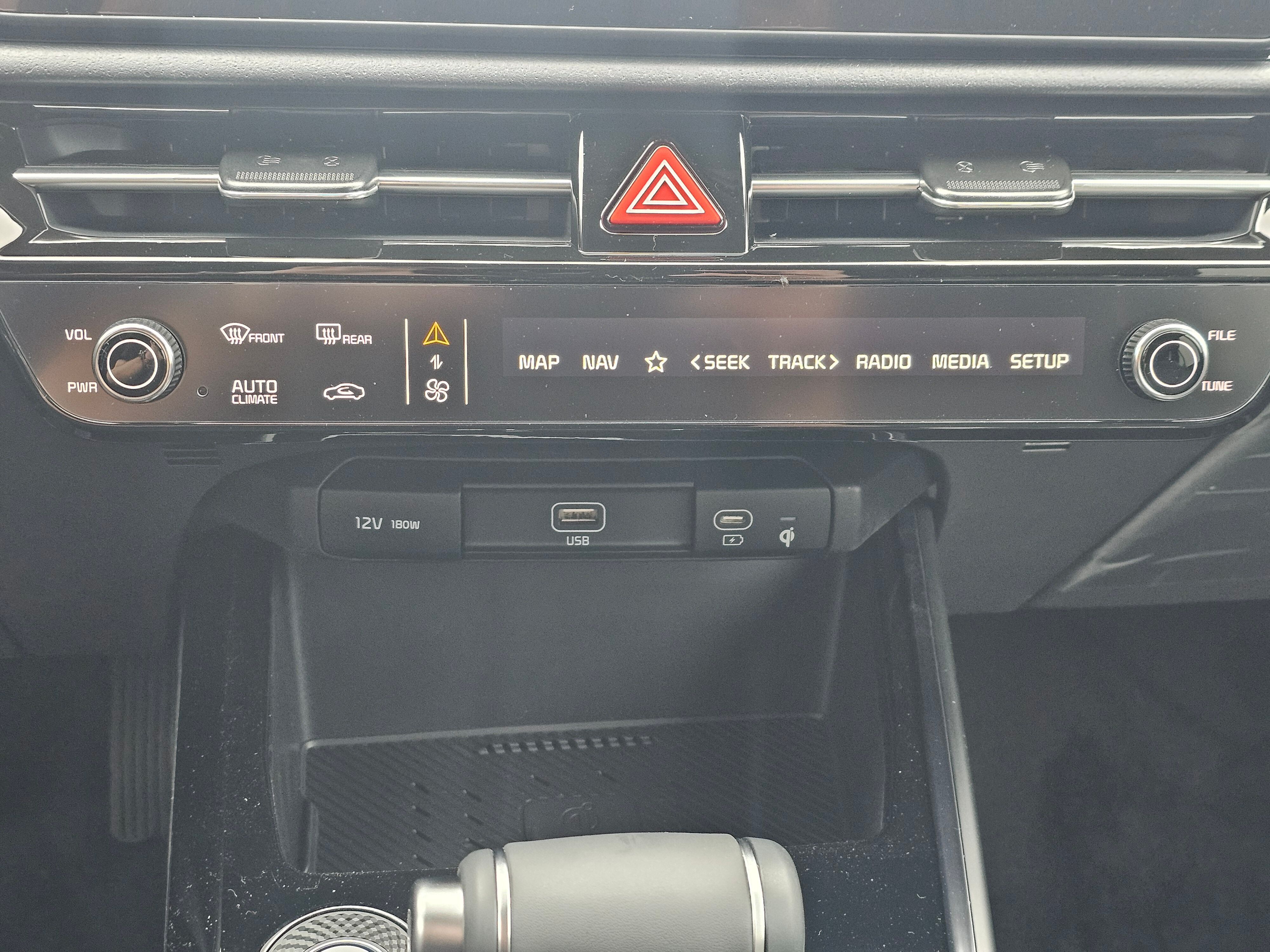 Vehicle image 31 of 35