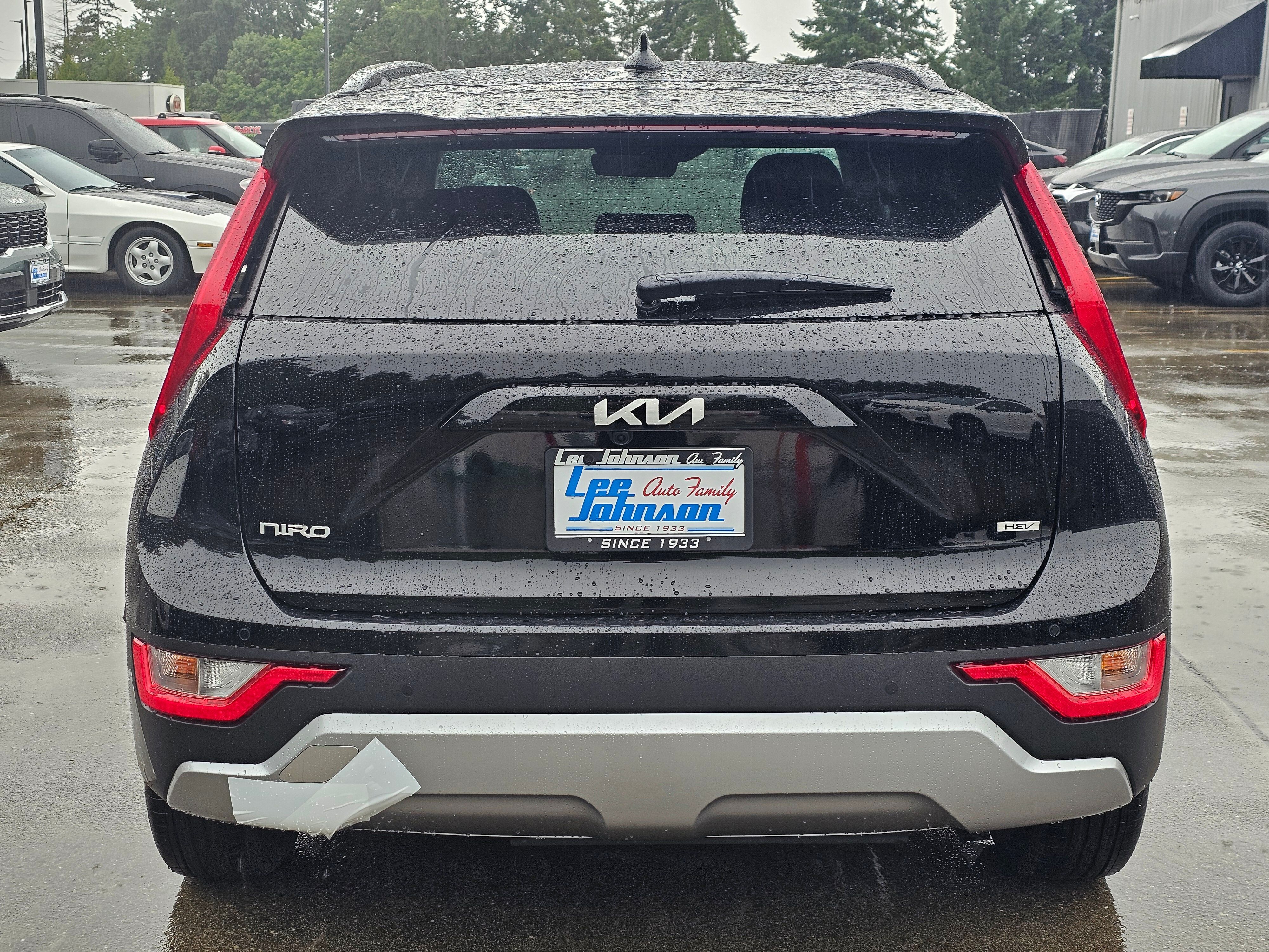 Vehicle image 11 of 35