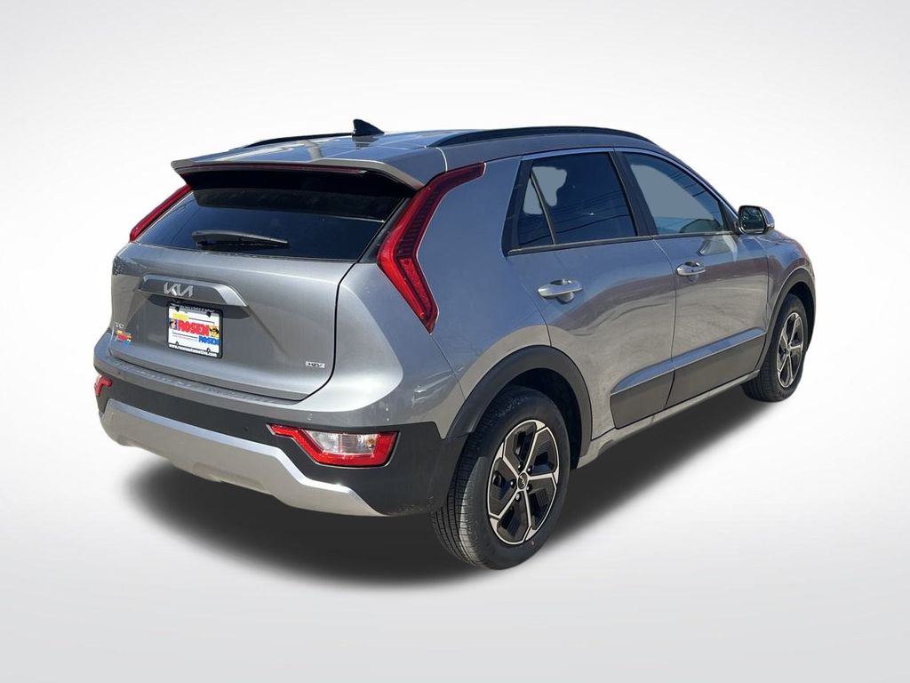 Vehicle image 5 of 31