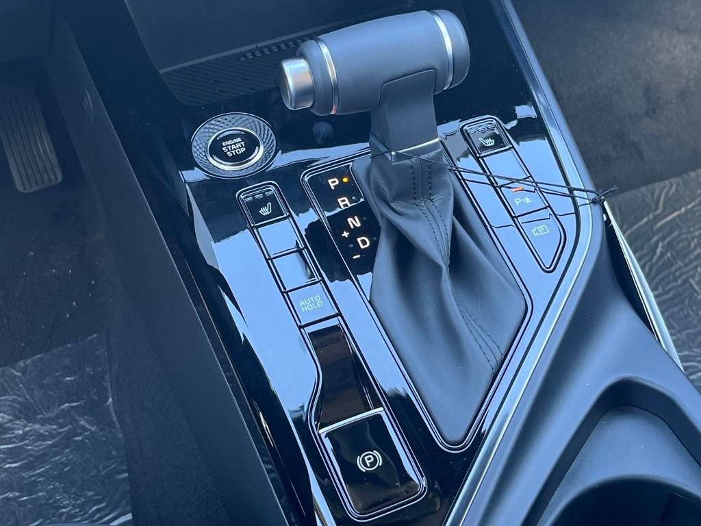 Vehicle image 28 of 31