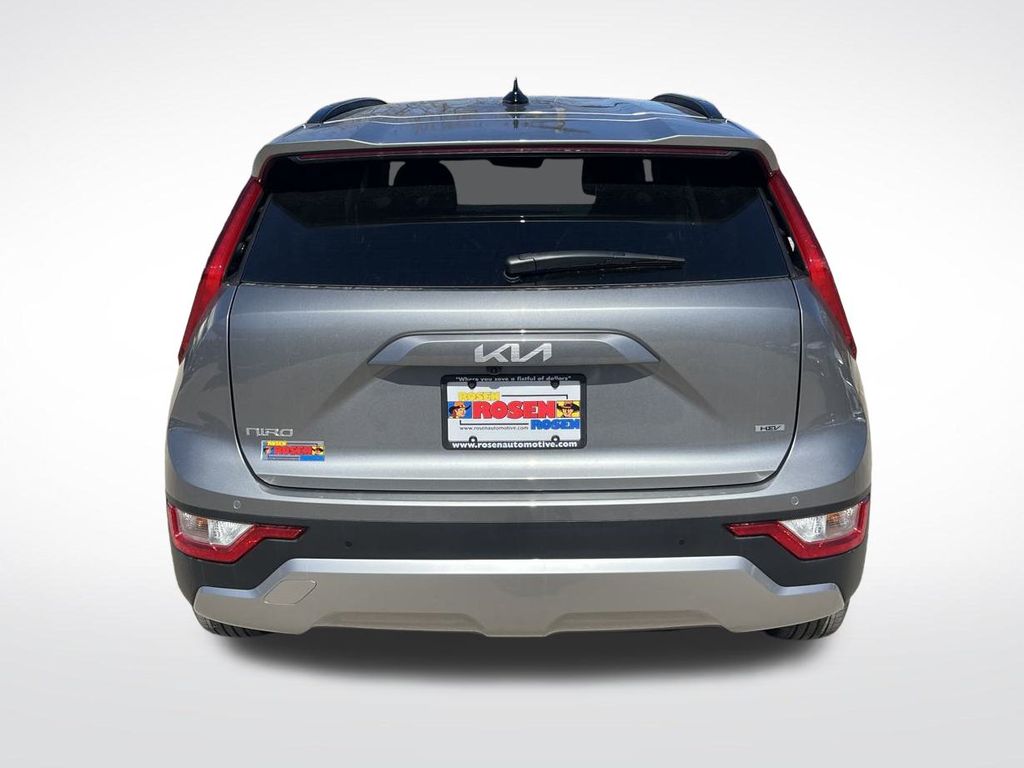 Vehicle image 6 of 31