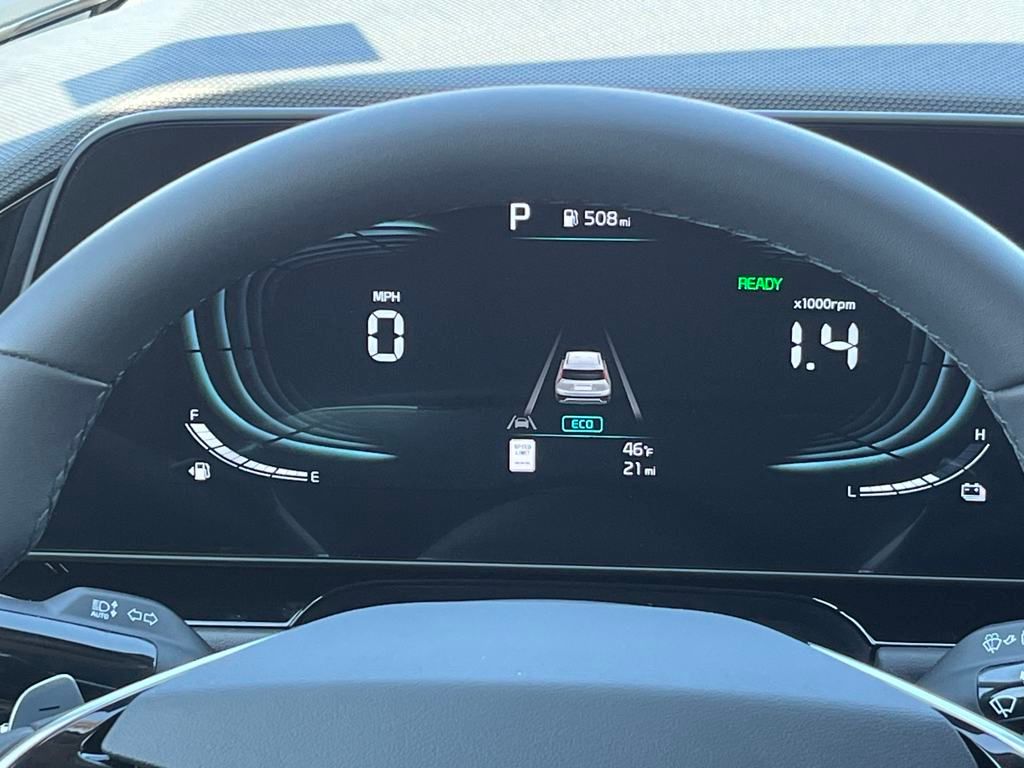 Vehicle image 22 of 31