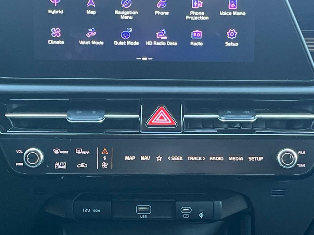 Vehicle image 26 of 31