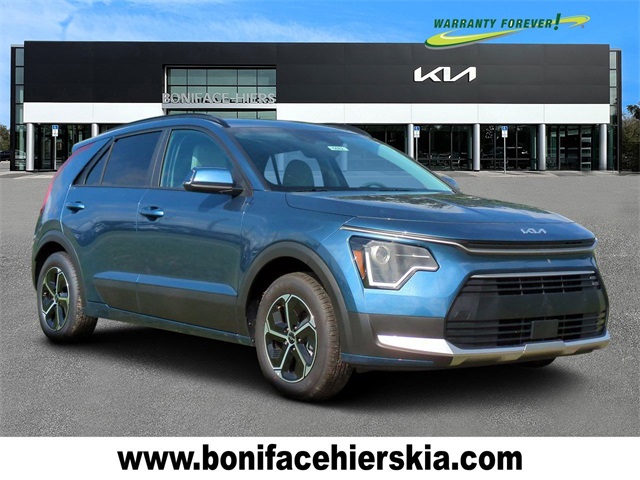 Vehicle image 3 of 28