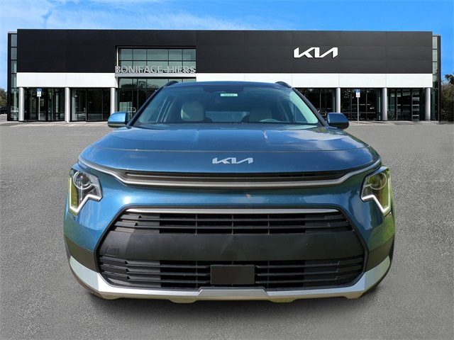Vehicle image 2 of 28